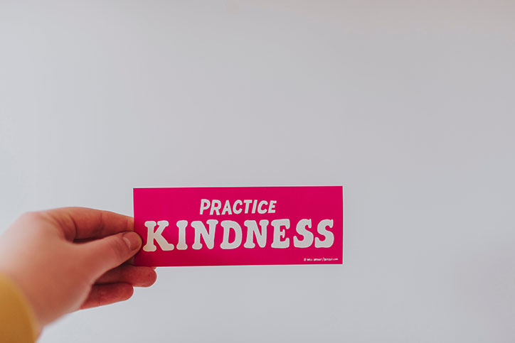 Celebrate World Kindness Day With These Small Acts of Kindness